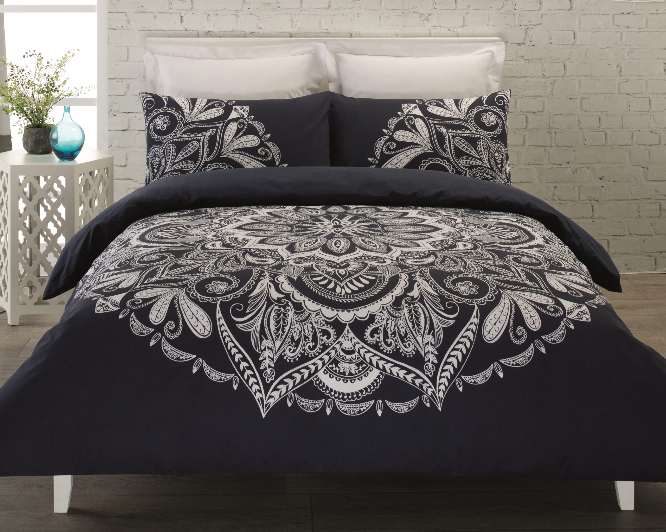 Black And White Duvet Bed Cover - Vigour Impex