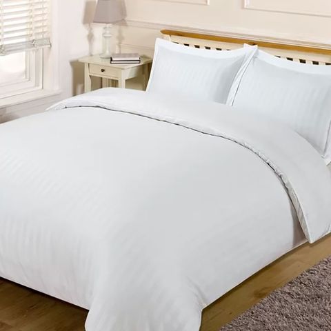 white bed sheets - Vigour Impex